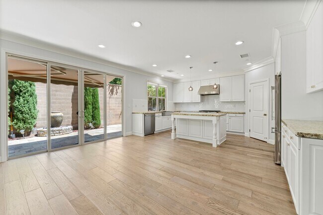 Building Photo - 59 Parkdale