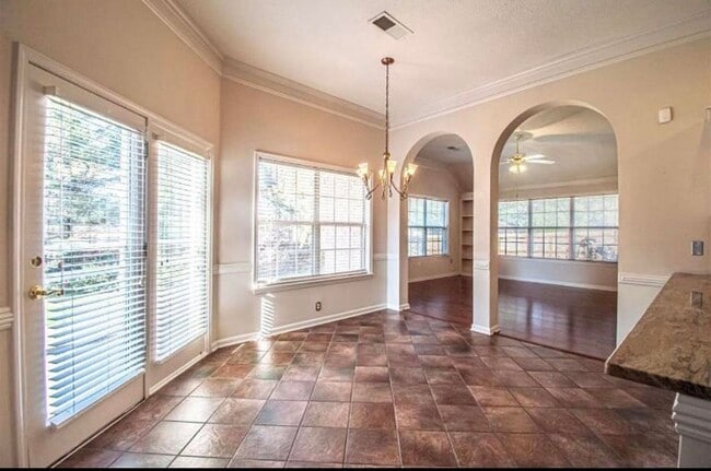 Building Photo - 126 Cottonwood Dr