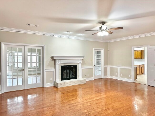 Building Photo - 3046 Dee Ann Dr