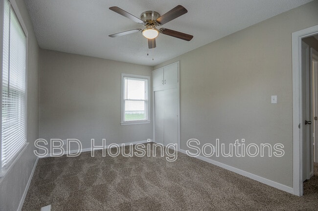 Building Photo - 505 NE 67th Pl