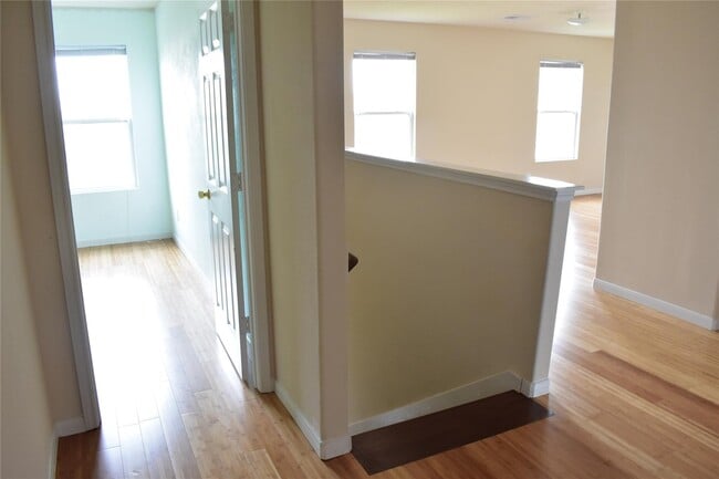 Building Photo - 3610 Barkers Crossing Ave