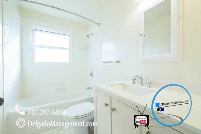 Building Photo - Downtown Benicia home available now!