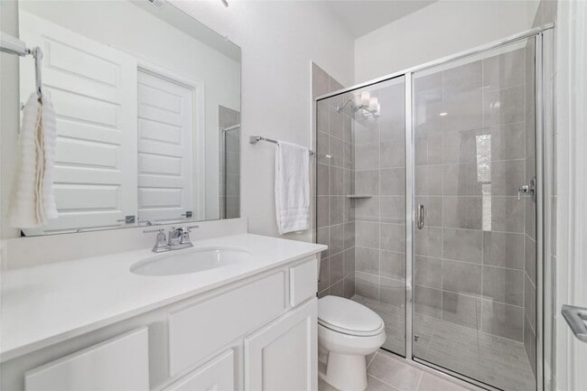 Building Photo - 15646 Audubon Pk Dr