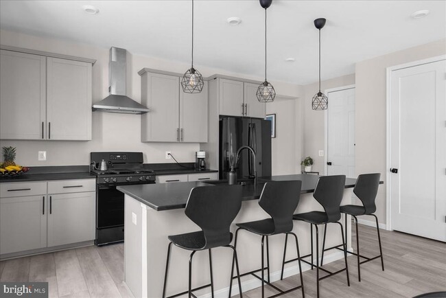 Building Photo - 154 Nevermore Dr