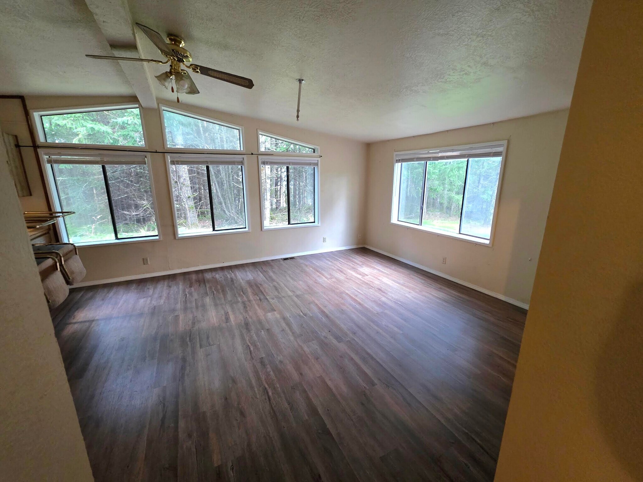 Building Photo - 20835 Valsetz Rd