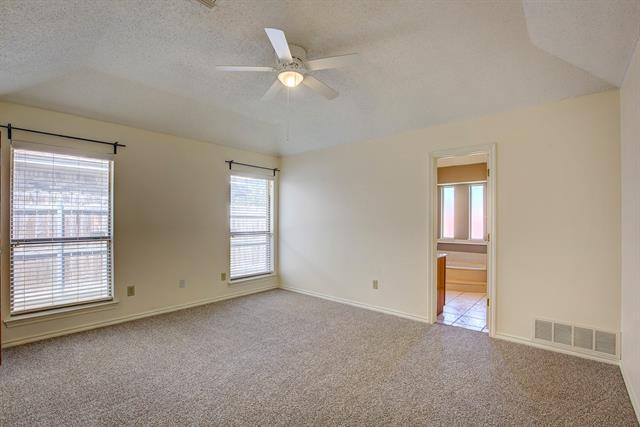 Building Photo - 7909 Tree Leaf Ln