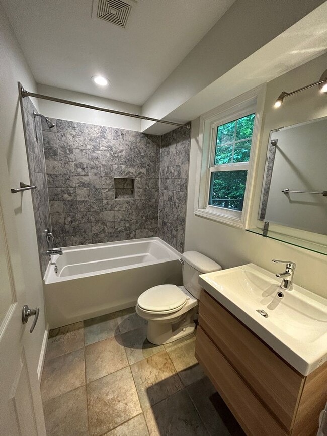 Building Photo - East Asheville - Contemporary Bungalow
