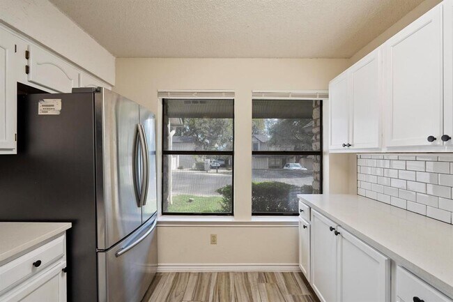 Building Photo - 12212 Brigadoon Ln