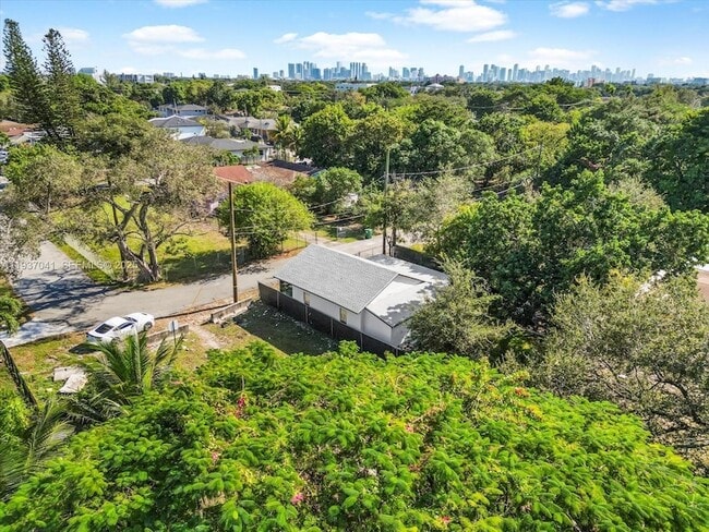 Building Photo - 6318 NW 19th Ct