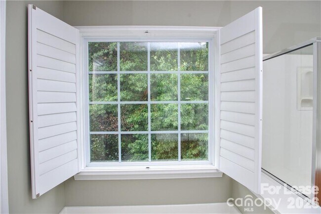 Building Photo - 10604 Quarrier Dr