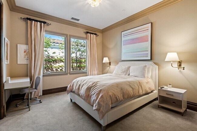 Building Photo - 75741 Via Stia