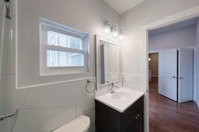 Building Photo - 130 45th St