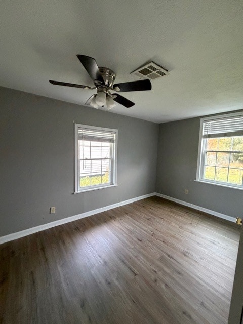 Building Photo - 570 Dewey Rd