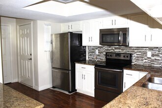 Building Photo - 14555 Wunderlich Dr