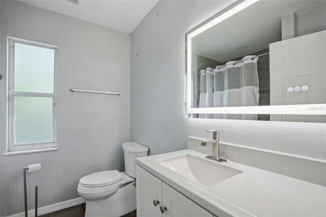 Building Photo - 2263 Deborah Dr