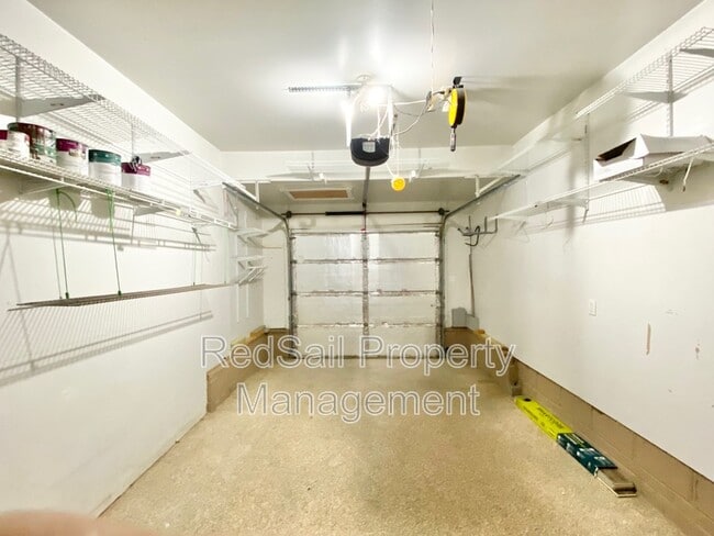 Building Photo - 144 River Walk Ct
