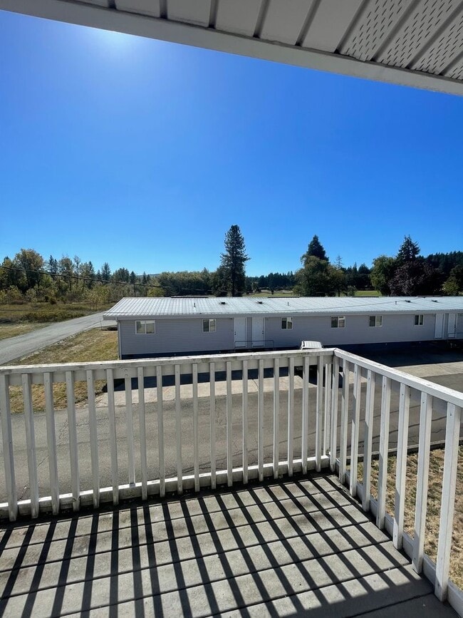 Building Photo - Fairway Apartments