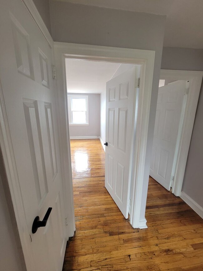 Building Photo - 3315 Indian Queen Ln