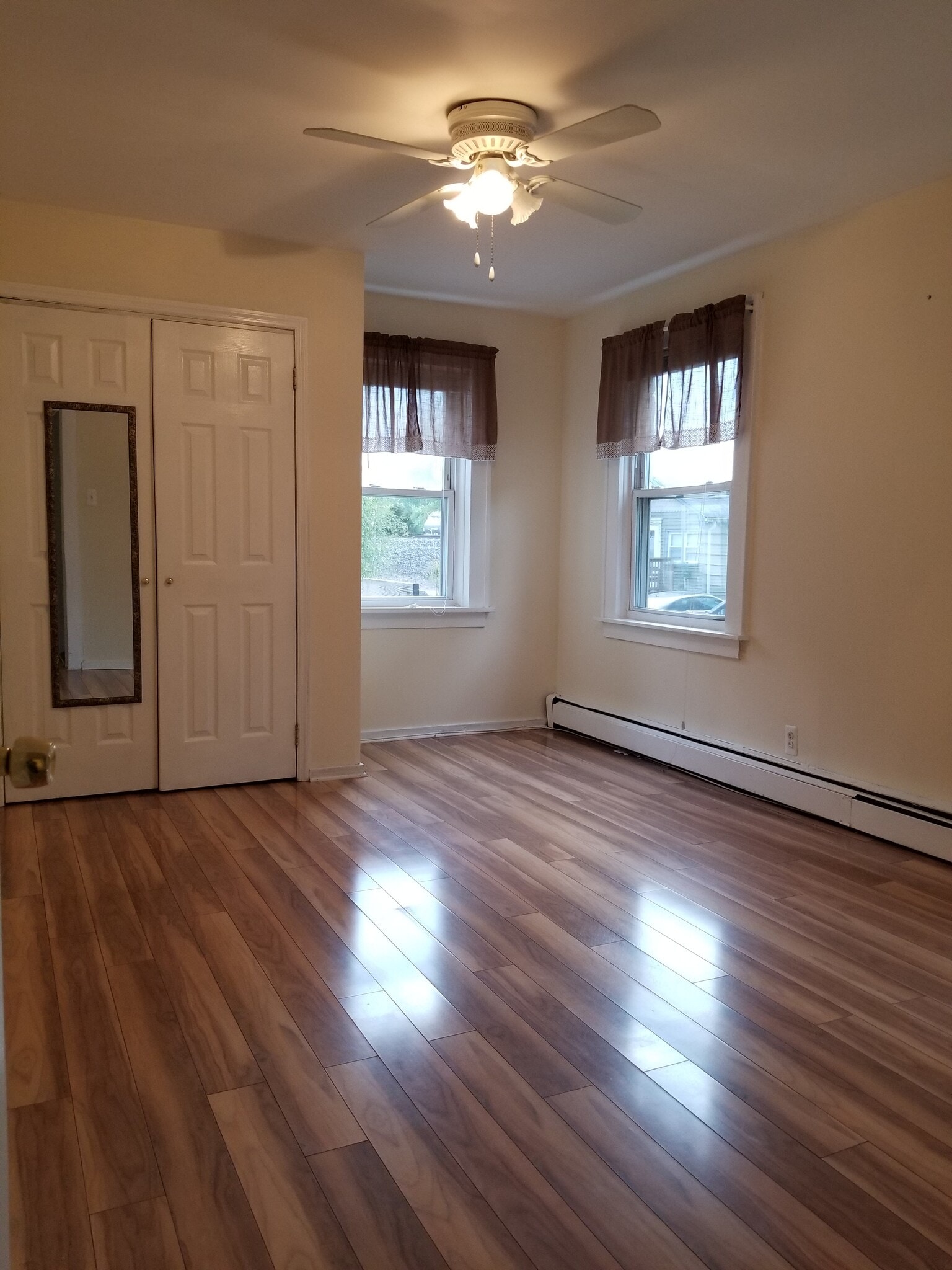 Building Photo - 30 Hobson Ave