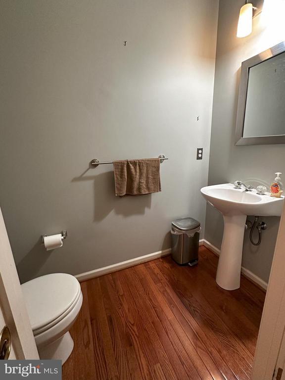 Building Photo - 147 Fringetree Dr