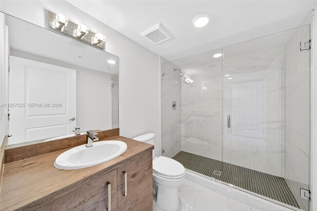 Building Photo - 400 Sunny Isles Blvd