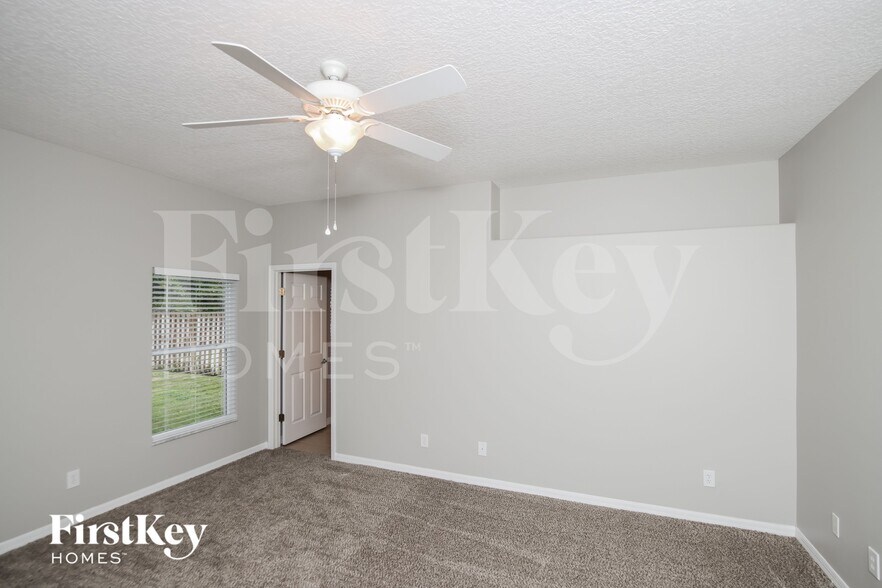 Building Photo - 2298 Maeve Cir