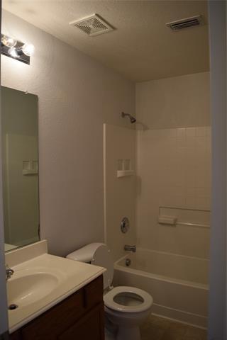 Building Photo - 3701 Northpointe Drive