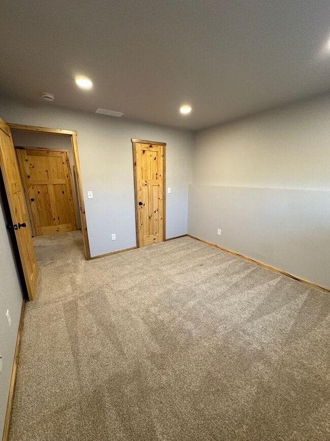 Building Photo - BEAUTIFUL NEWER CONSTRUCTION! 3 BEDROOMS, ...