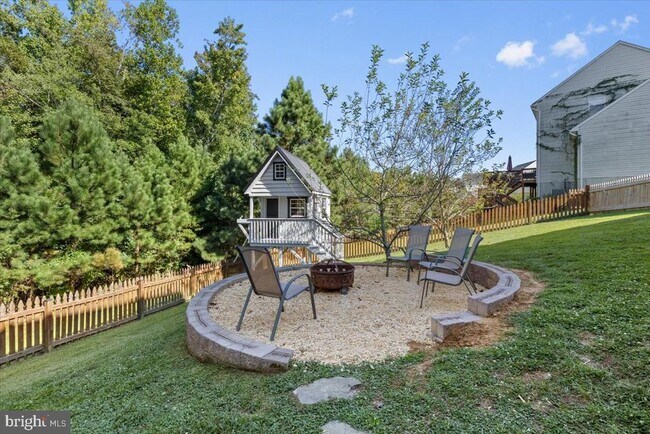 Building Photo - 20970 Branchwood Ct