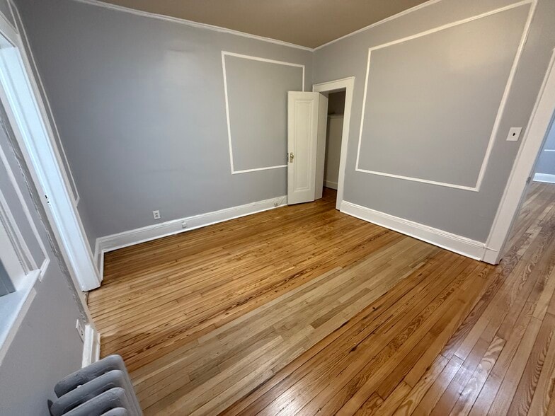 Building Photo - 303 E Webster Ave