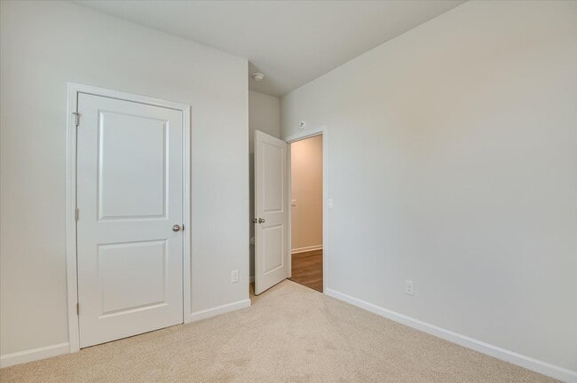 Building Photo - 5148 Captain Dr