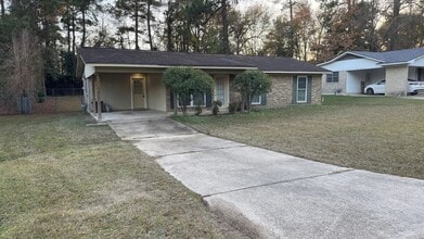 Building Photo - 112 Crestview Dr