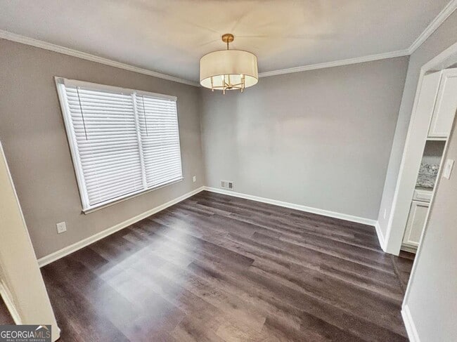 Building Photo - 1840 Cooper Lake Dr SE