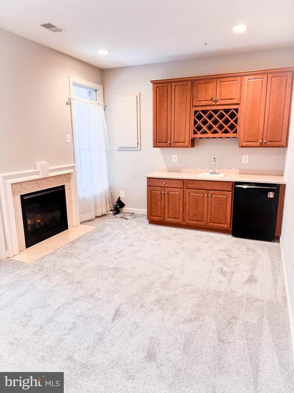 Building Photo - 7761 Legere Ct