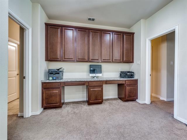 Building Photo - 7340 Beranger Dr