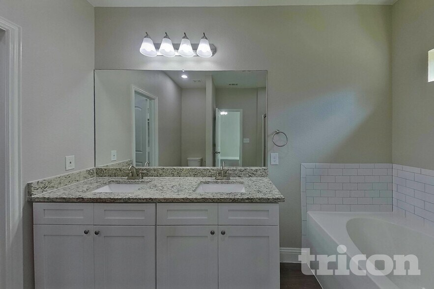 Building Photo - 1908 Carrington Dr