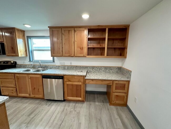 Building Photo - 3410 Cactus