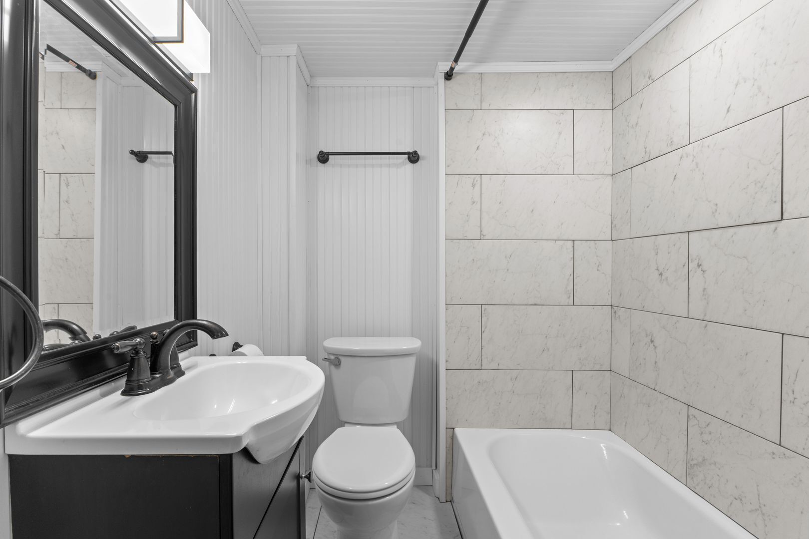 Building Photo - 114-116 South Champlain Street