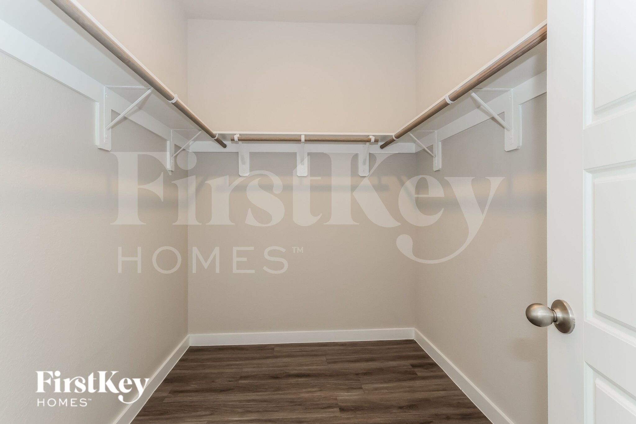 Building Photo - 18306 W Centro Cir