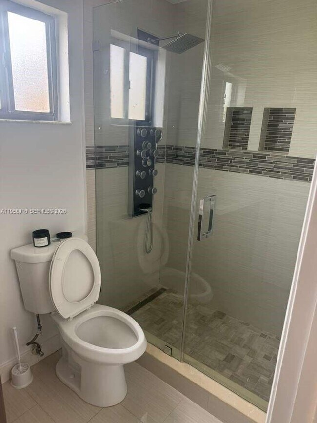 Building Photo - 10034 SW 221st St Rd