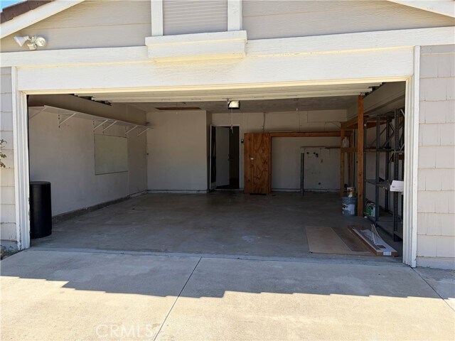 Building Photo - 620 Sky Ct