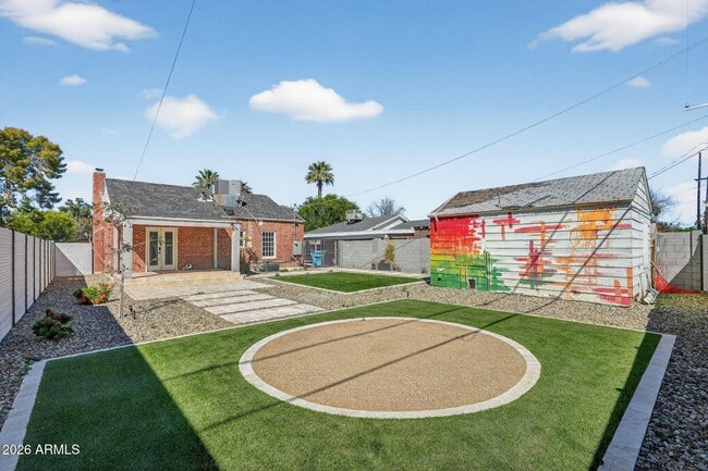 Building Photo - 311 West Campbell Ave