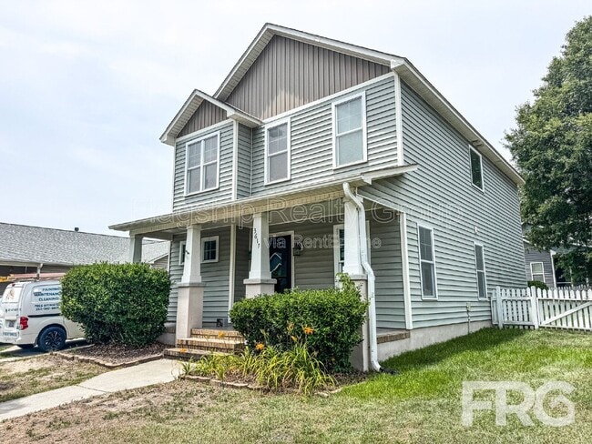 Building Photo - 3617 Cattail Ln
