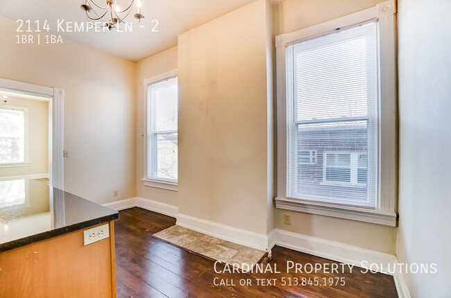 Building Photo - Charming Victorian 1-Bedroom Condo in Waln...