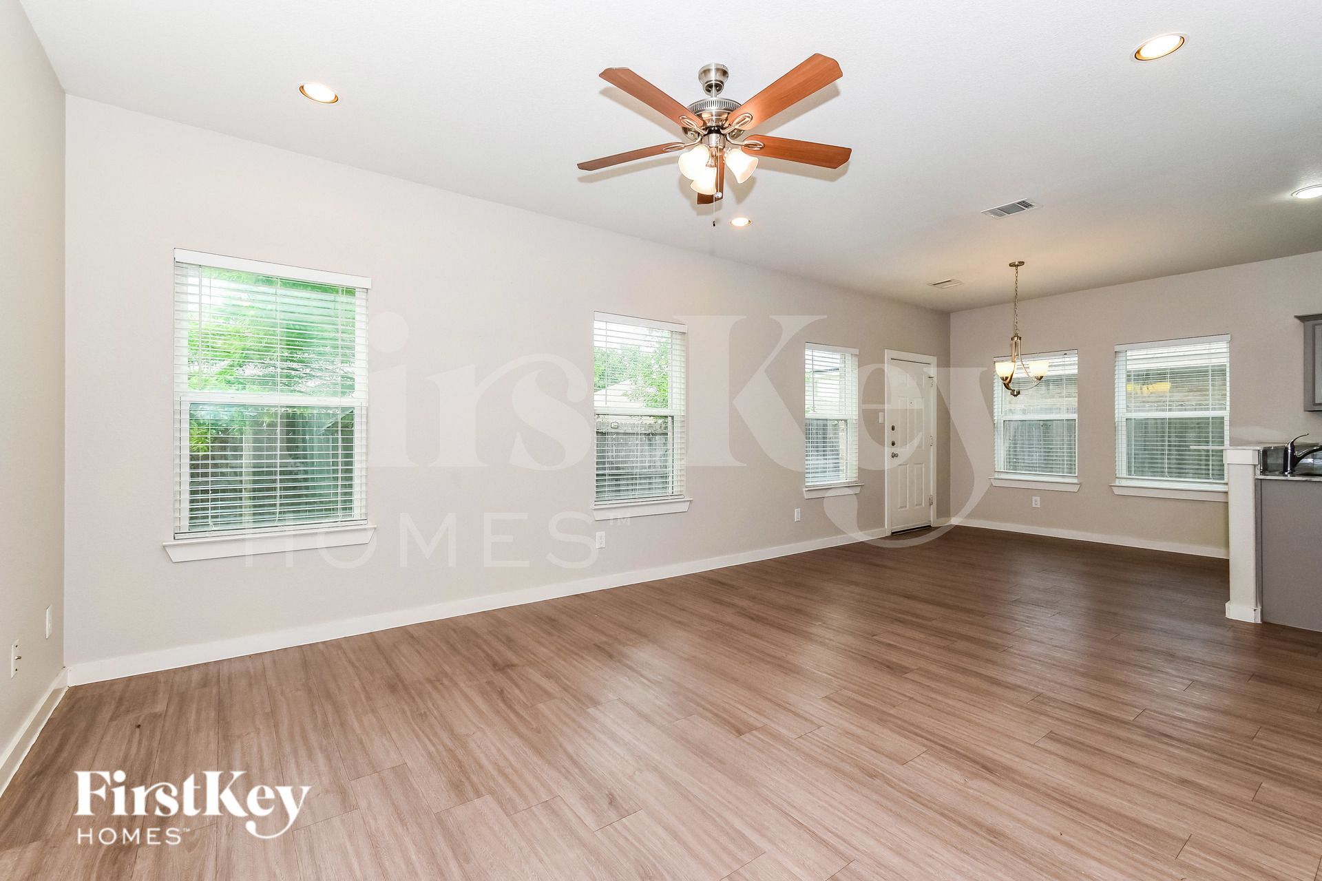Building Photo - 9948 Rio Doso Dr