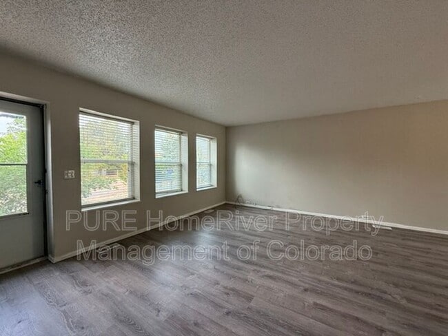 Building Photo - 7140 Poteae Dr