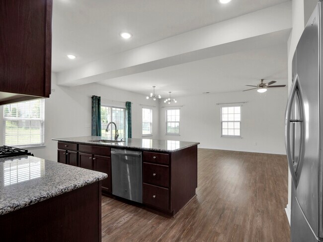 Building Photo - 7023 Waterwheel St SW