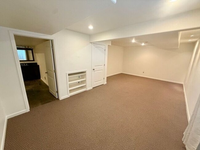 Building Photo - Well Maintained 4 Bed, 3 Bath Home in Anderson Farm!