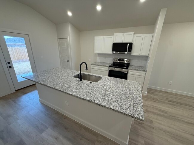 Building Photo - 1315 N Chicago Ave