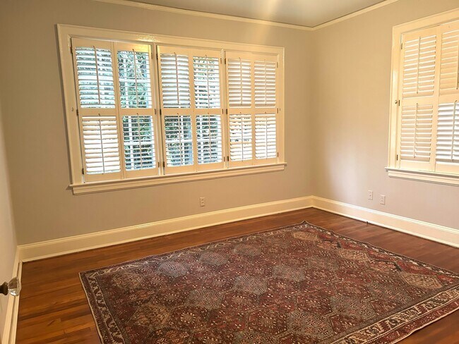 Building Photo - 1679 S Milledge Ave